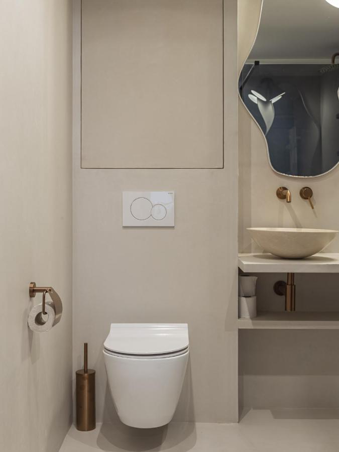 The Blue Suite On Champs Elysees Avenue 파리 외부 사진