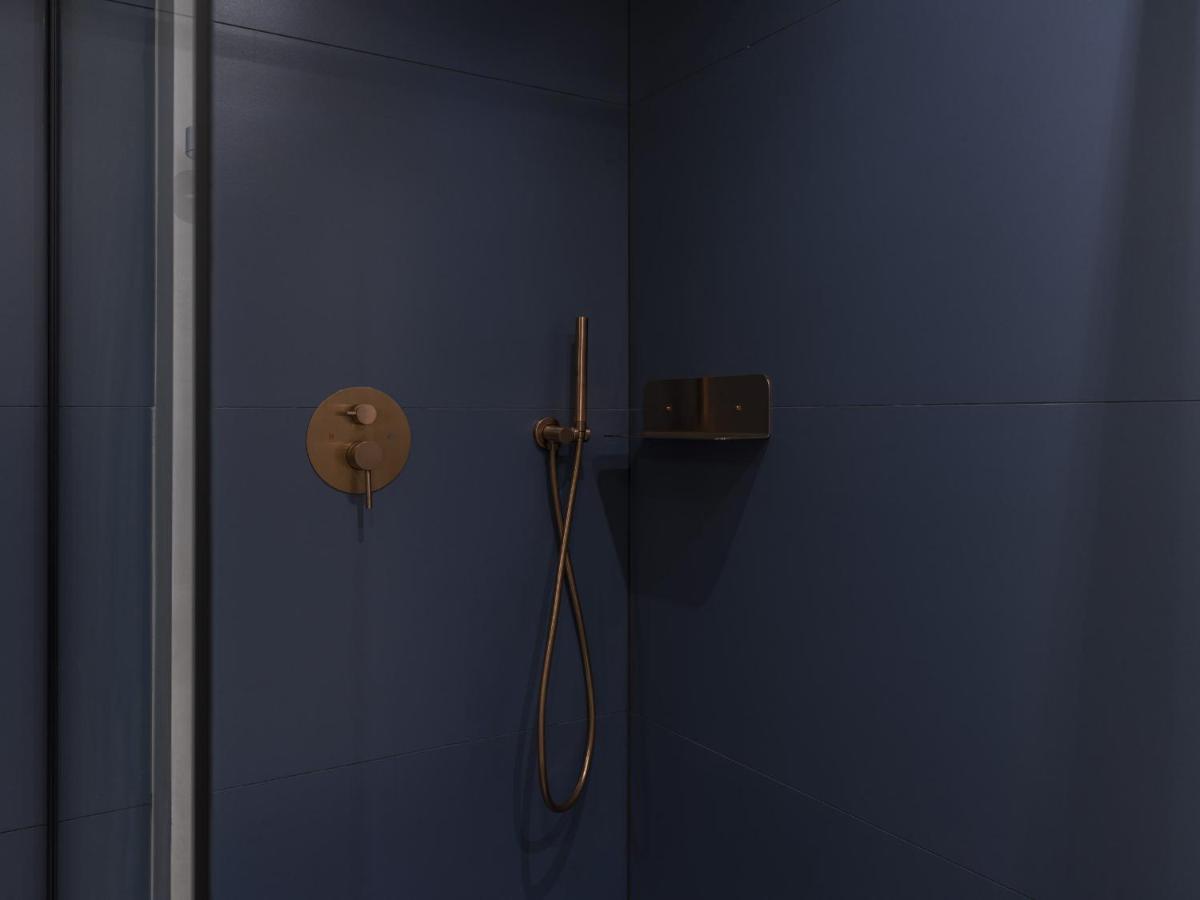 The Blue Suite On Champs Elysees Avenue 파리 외부 사진