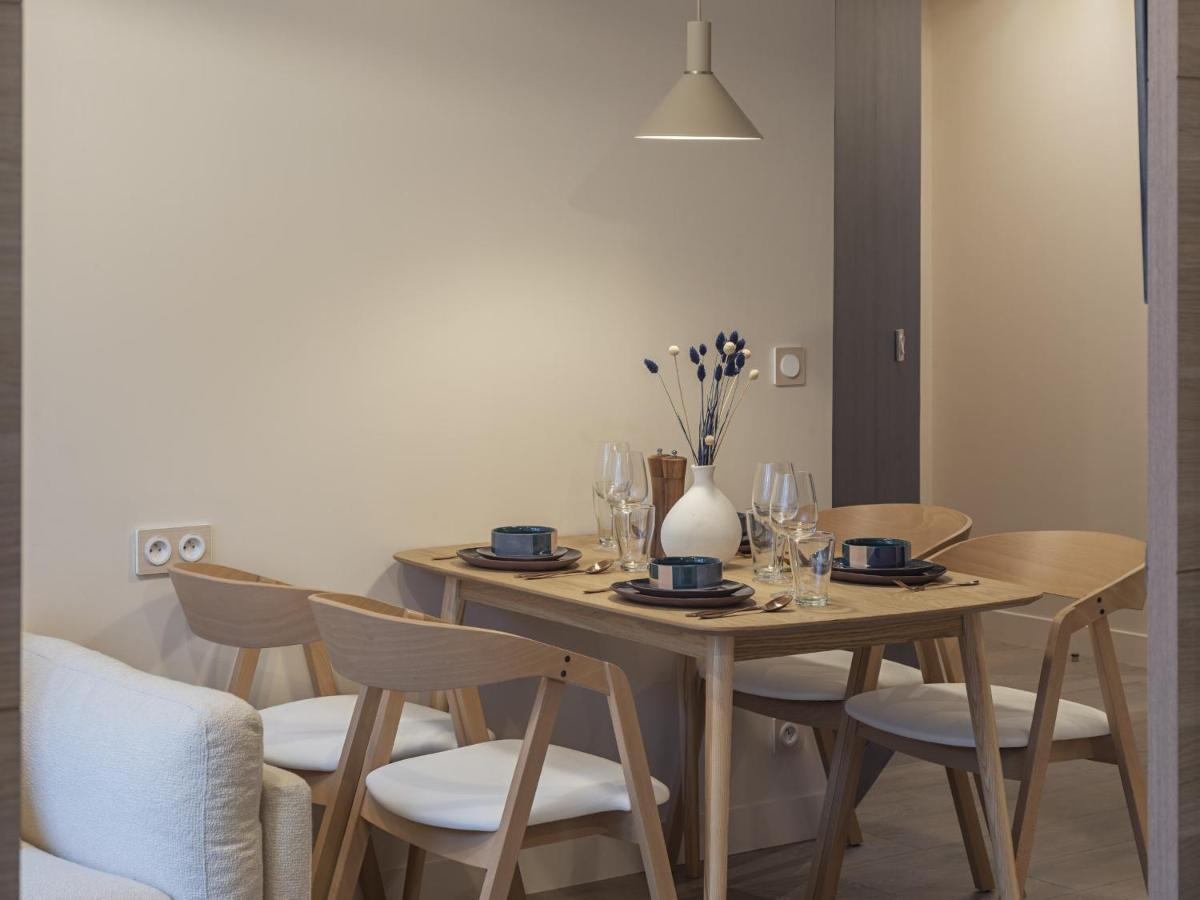 The Blue Suite On Champs Elysees Avenue 파리 외부 사진