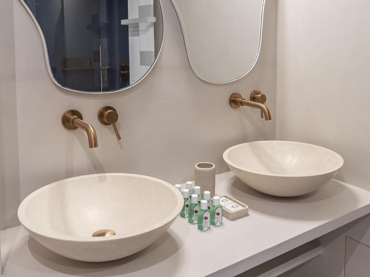 The Blue Suite On Champs Elysees Avenue 파리 외부 사진