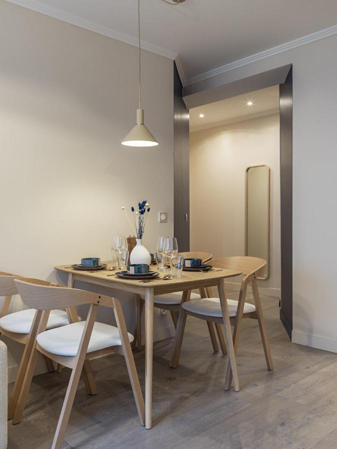 The Blue Suite On Champs Elysees Avenue 파리 외부 사진