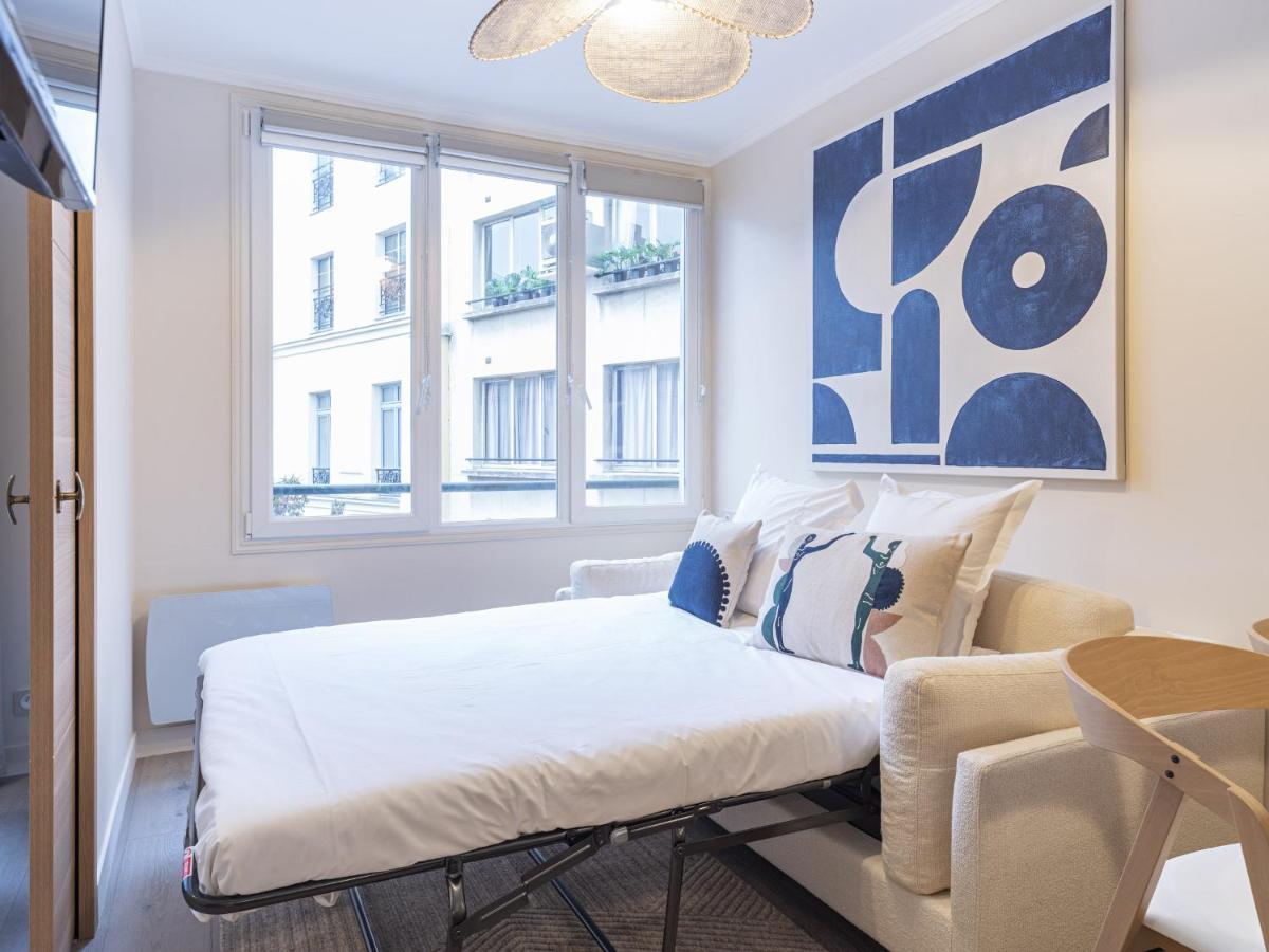 The Blue Suite On Champs Elysees Avenue 파리 외부 사진